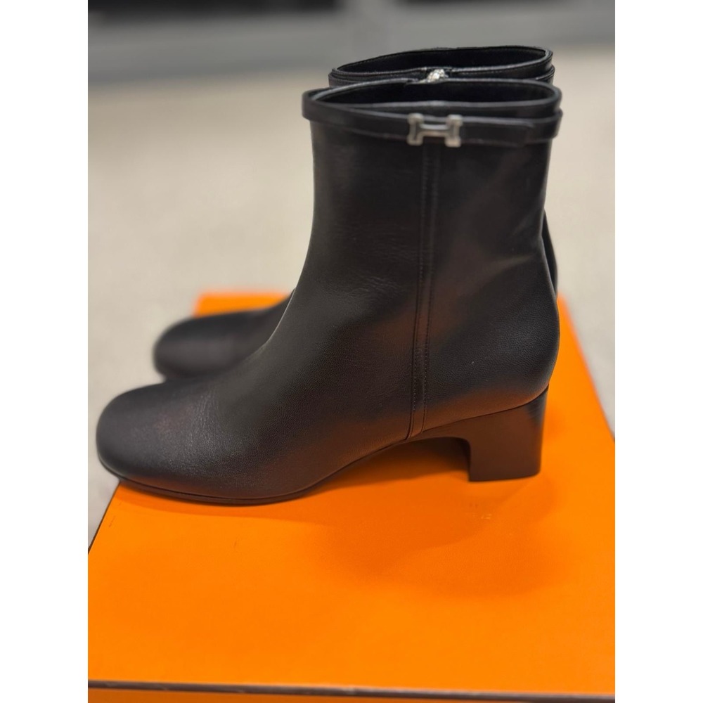 HERMÈS Black  IMPERIALE Ankle Boots‎ Calfskin Leather Size 39.5 New